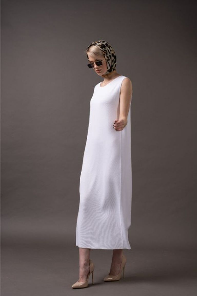Basic white dress back